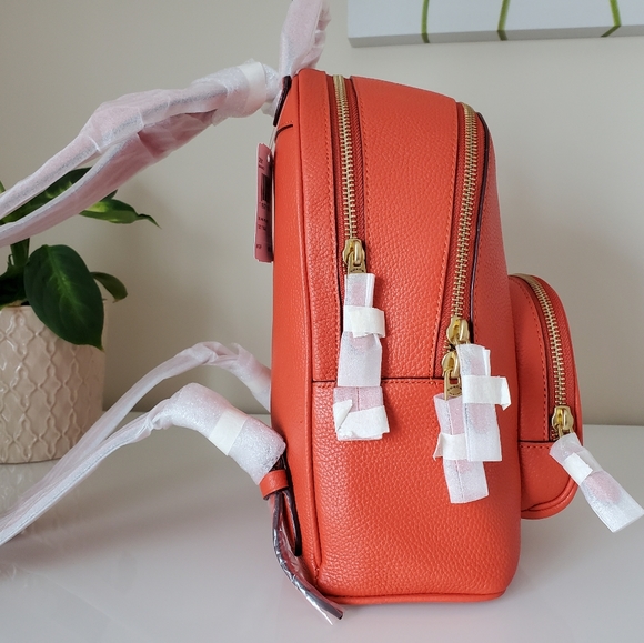 Coach Carrie Backpack 23 - Picture 4 of 12